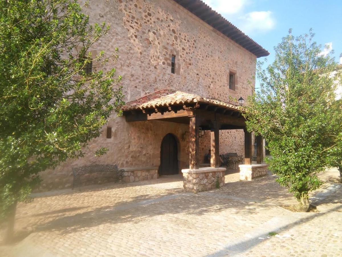 Naquela Castroviejo Guest House Exterior photo
