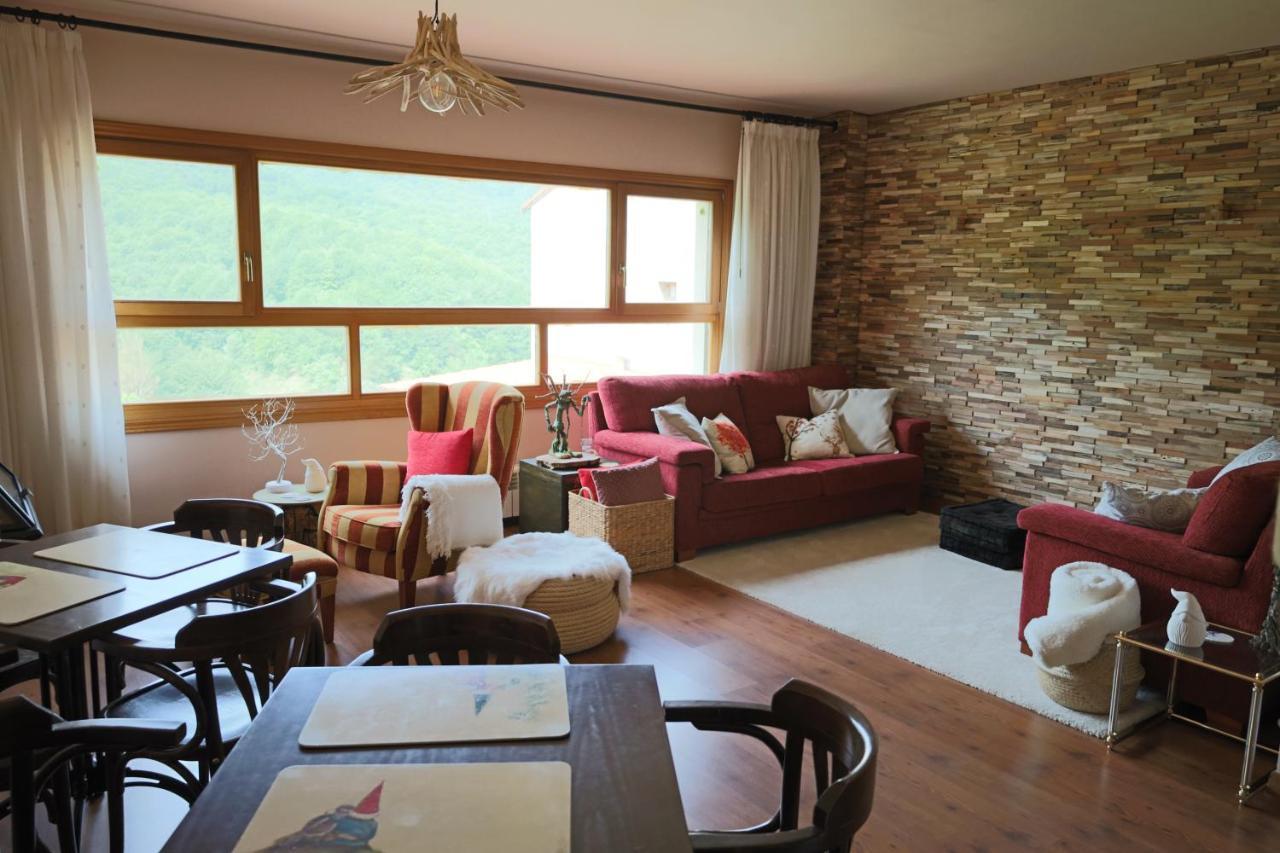 Naquela Castroviejo Guest House Exterior photo